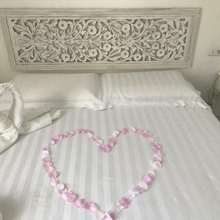 La Cinta Apartment San Teodoro  Ngoại thất bức ảnh